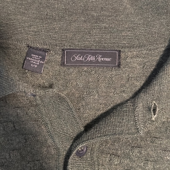 Saks Fifth Avenue Long Sleeve Collared Shirt. Like New Condition! Sz L - Picture 2 of 3